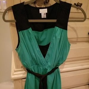 Maternity sleeveless top